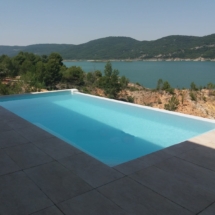 Piscina desbordante